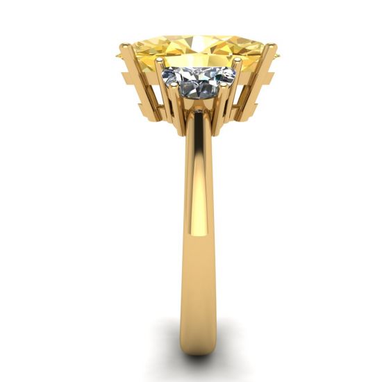 Ovaler Ring mit gelbem Diamant und seitlichem Halbmond aus weißen Diamanten aus Gelbgold, More Image 1