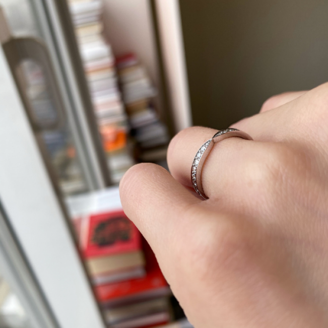 Pavé-Ring im Schleifenstil mit rundem Diamant  - Foto 4