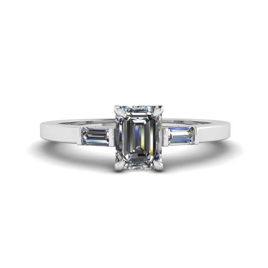 Ring mit Smaragdschliff und seitlichem Baguette-Diamant, Bild vergrößern 1