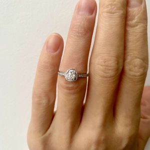 Goldener Ring mit Diamanten - Foto 4