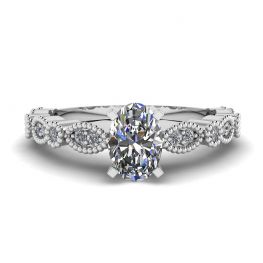 Ovaler Ring im romantischen Stil mit Diamanten aus Weißgold