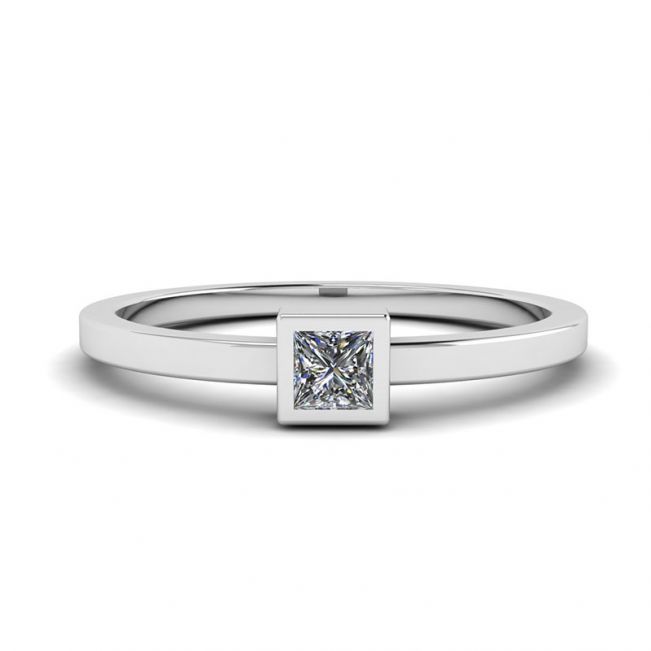 Kleiner Ring mit Prinzessinnendiamant La Promesse