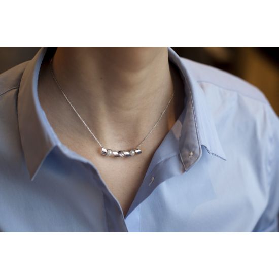 Smile-Halskette mit 0,33 ct Diamant und Meeresperlen – Ruban-Kollektion,  Bild vergrößern 2