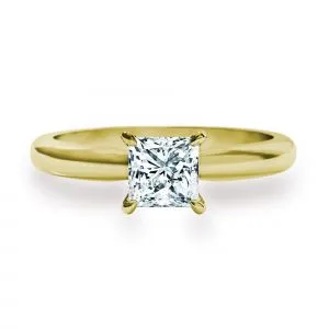 Verlobungsring mit Diamant im Prinzessschliff