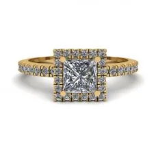 Verlobungsring mit schwebendem Halo-Diamant im Prinzessschliff aus Gelbgold