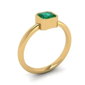 Stilvoller quadratischer Smaragdring aus 18 Karat Gelbgold - Foto 3