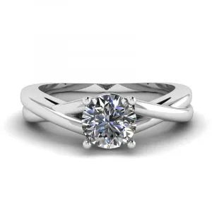 X-Kreuzring mit rundem Diamant