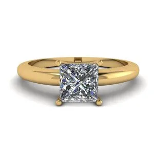 Einfacher Solitärring im Princess-Schliff aus Gelbgold