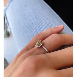 1,13 ct ovaler gelber Diamantring mit Halo-Gelbgold - Foto 5