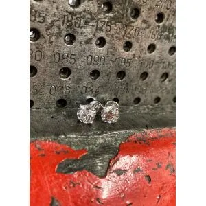 Perfekte runde Diamant-Ohrstecker aus Gelbgold - Foto 5
