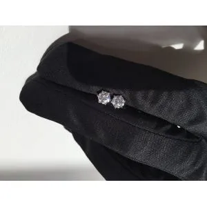 Klassische Diamant-Ohrstecker aus 18 Karat Gelbgold - Foto 5